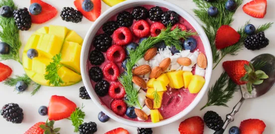 Smoothie bowl with fruit toppings
