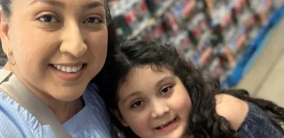 Tania and Valeria at the grocery store