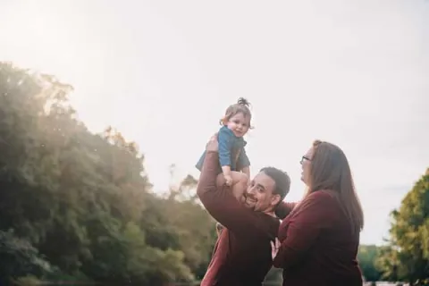 Andrew Komarow and family