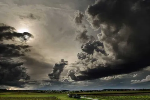 Sky filled with clouds before a storm