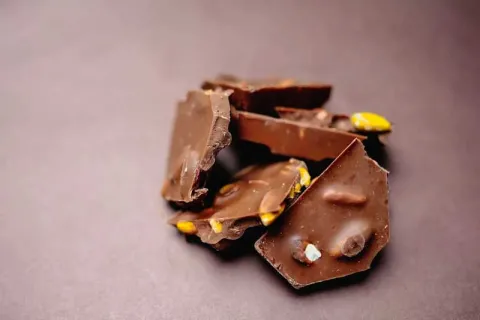 chocolate bar with nuts