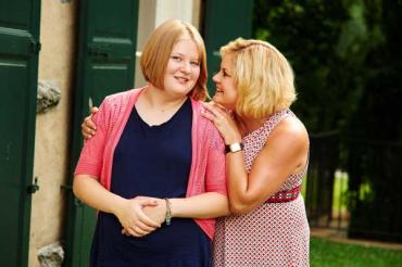 Annie and her mom Amy