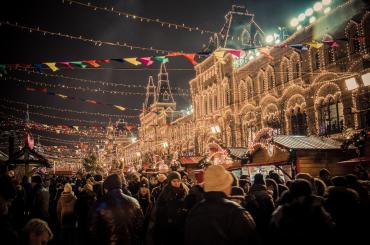 Holiday shoppers and crowded streets